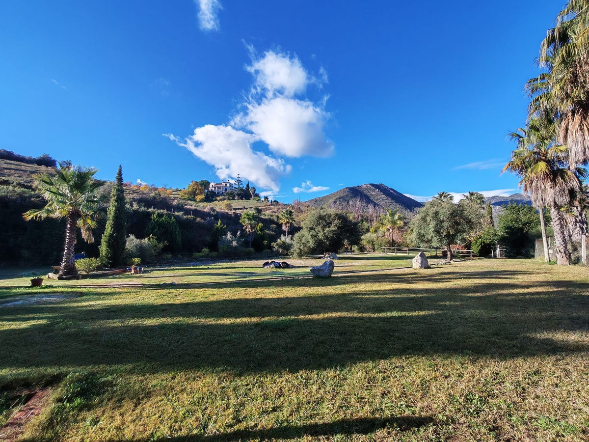 5b4a91136ac5cbf3f154994332d623c4 - 33