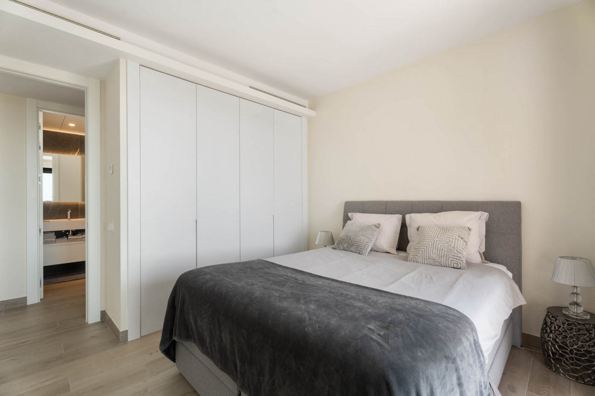 5bc9bf48171ae6731cef49ddc2ee3f25 - 17