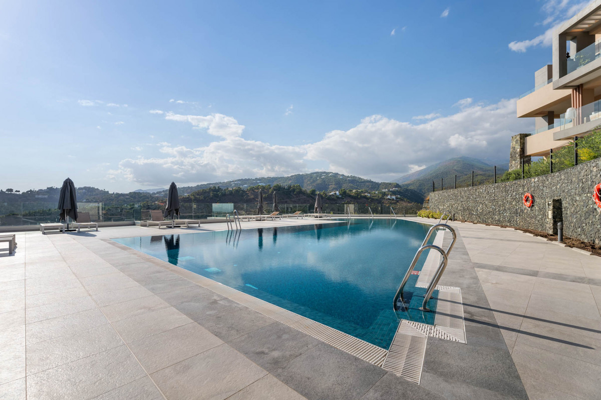 5bc9bf48171ae6731cef49ddc2ee3f25 - 30