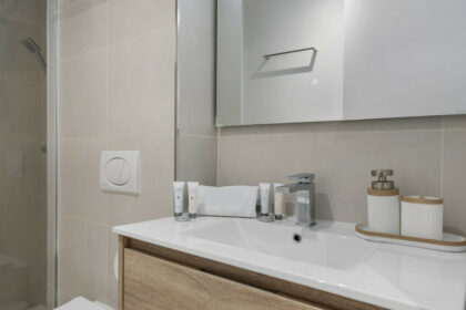 5e34d61b75f5bf365ac97c195800957a - 20