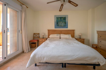 5e560275dfa424fab650c20f2ecc97f6 - 12