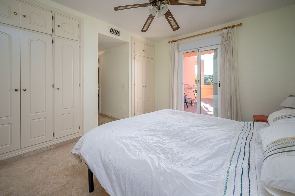 5e560275dfa424fab650c20f2ecc97f6 - 14