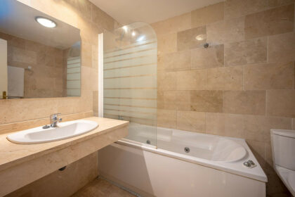 5e560275dfa424fab650c20f2ecc97f6 - 15