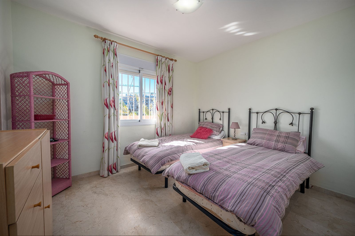 5e560275dfa424fab650c20f2ecc97f6 - 17