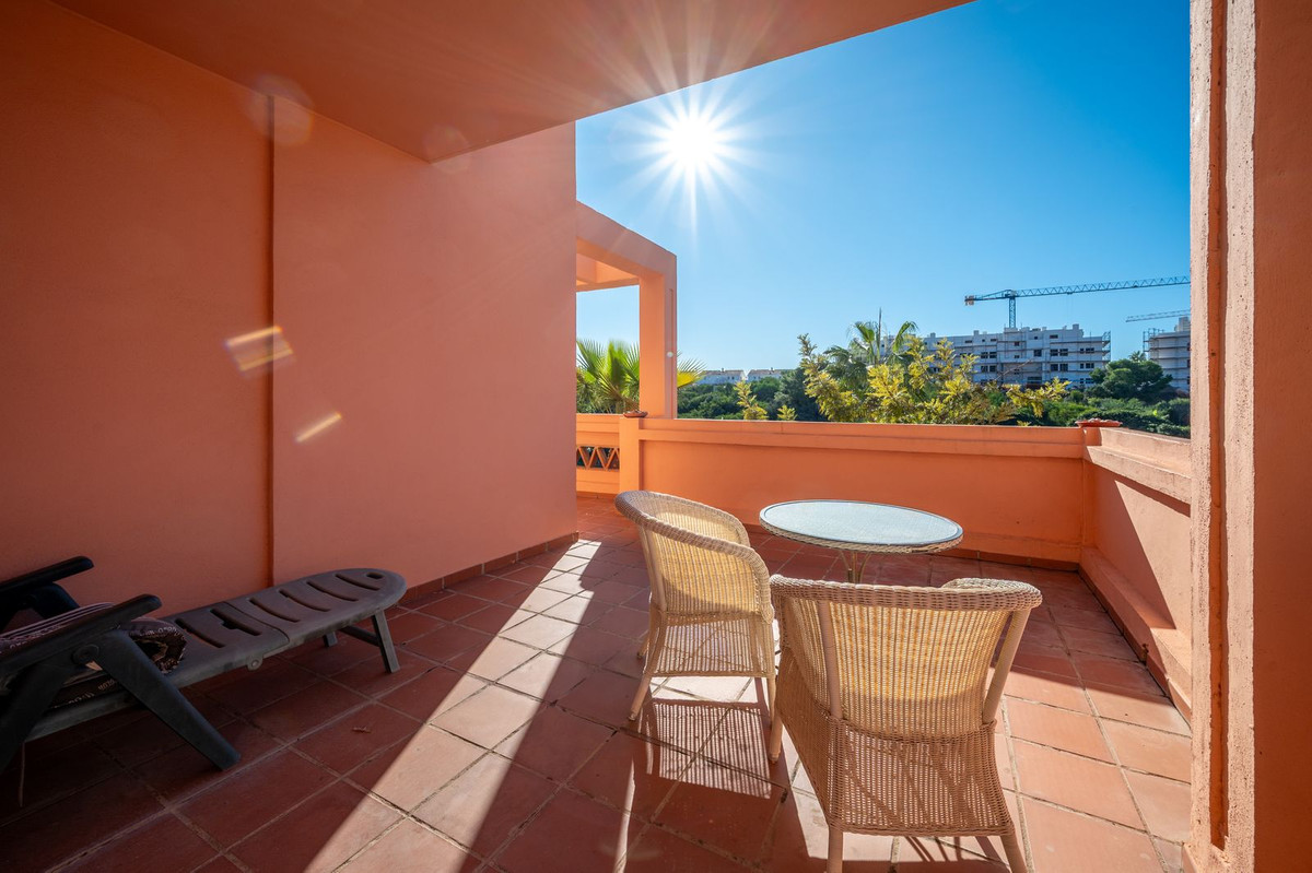 5e560275dfa424fab650c20f2ecc97f6 - 25