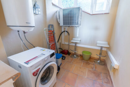 5e62a1c42e0755844da304a59461a353 - 26