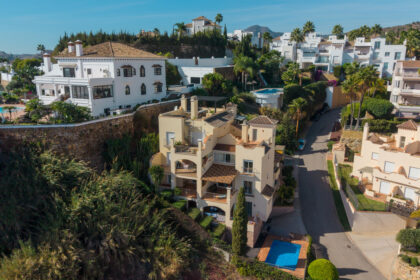 5e62a1c42e0755844da304a59461a353 - 5