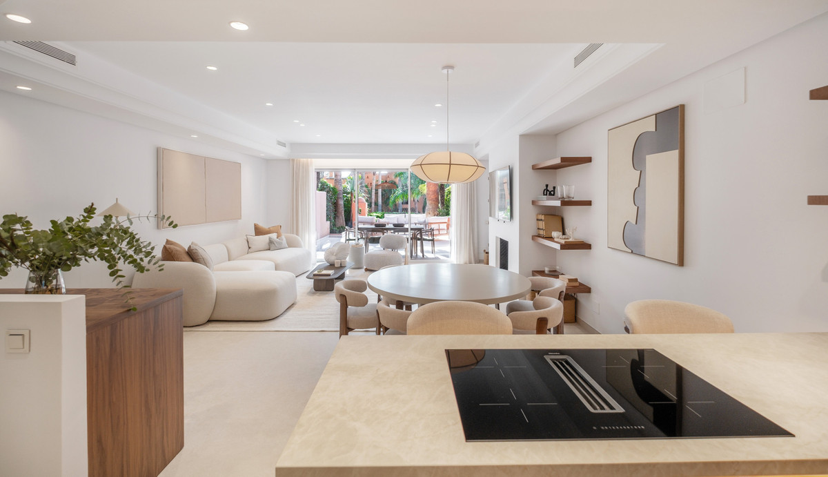 60cc5eeea58c02d04356621042a322a6 - 1