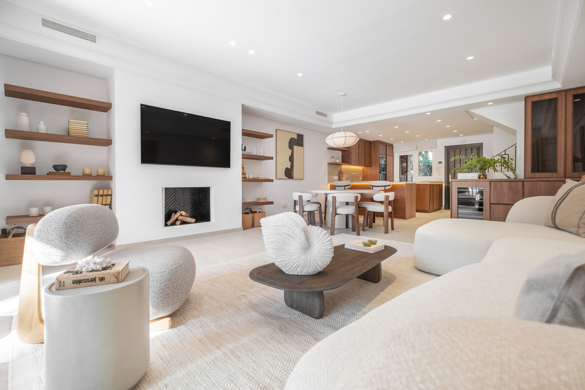 60cc5eeea58c02d04356621042a322a6 - 14