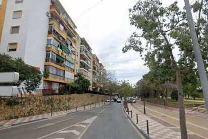 613adf585f9d066abf22bbf32438182f - 1