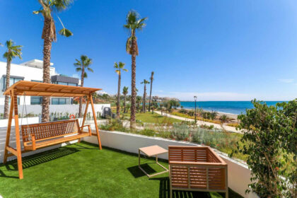 618757dc357dc7b196aeb57f6742e165 - 11