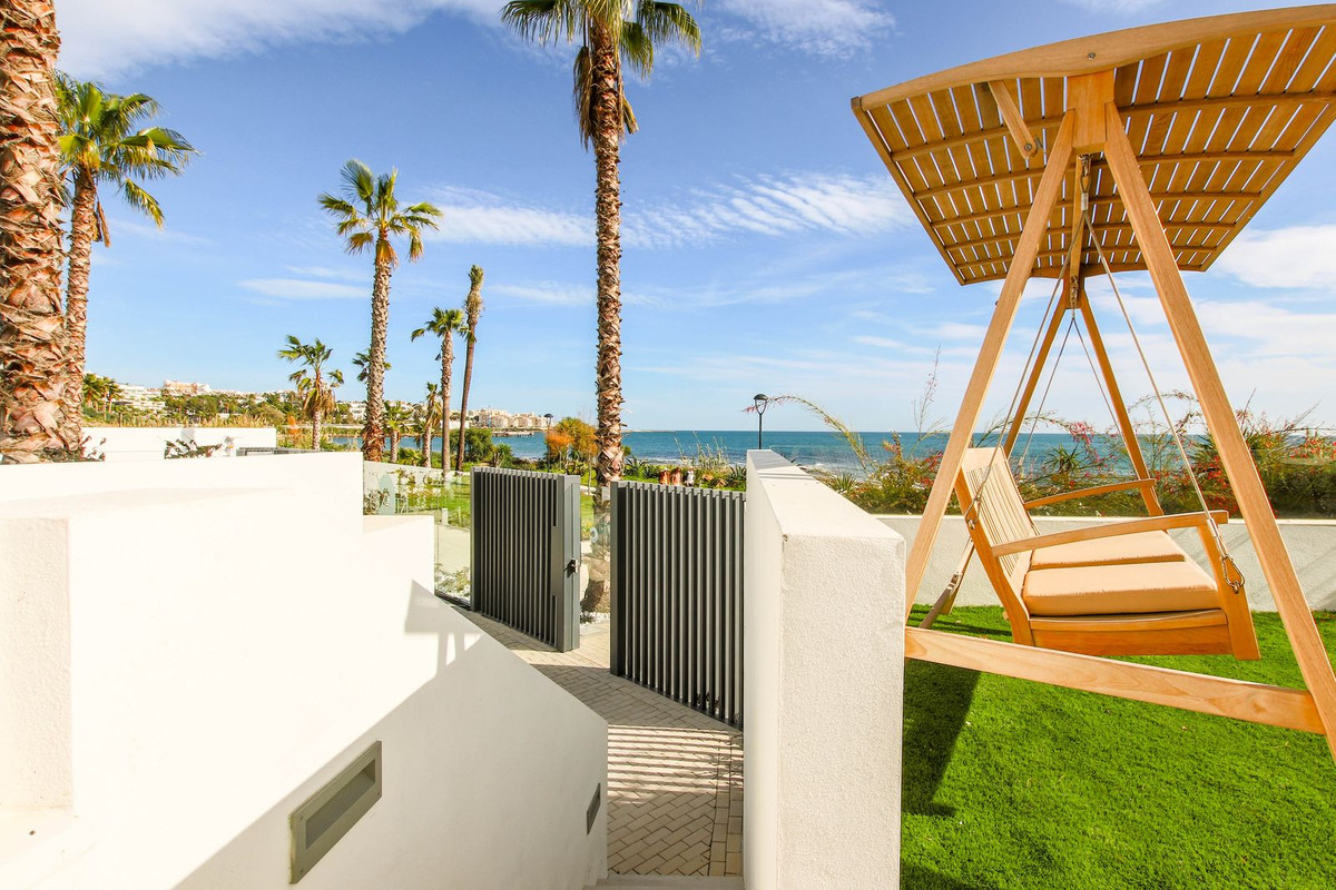 618757dc357dc7b196aeb57f6742e165 - 14