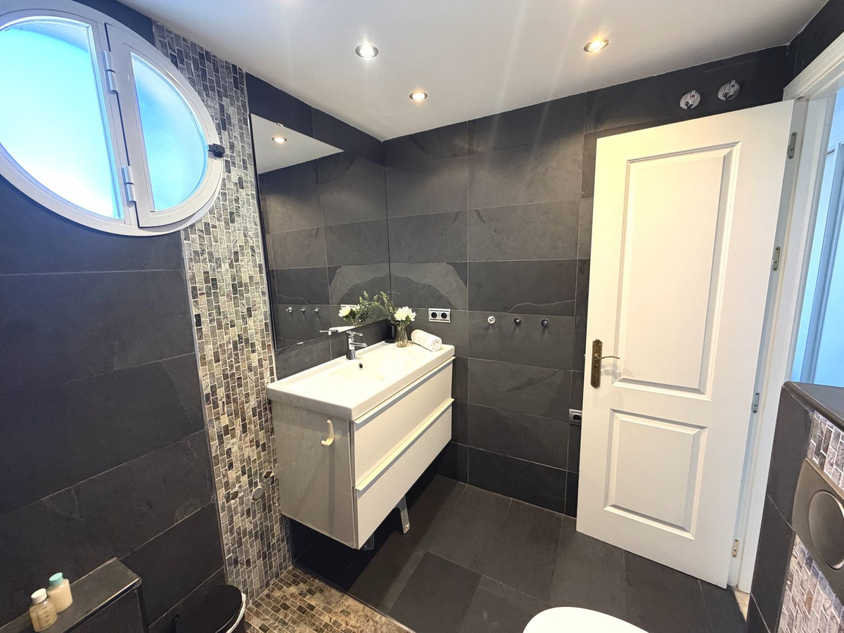 621635dcd9c8f7c327865f9e5fef60d7 - 30