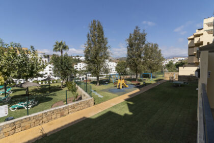 63a480fde220a4560124c78f3cab6f42 - 2