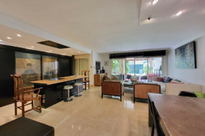 63aafb92e1a8424f09e23d6a10ef1826 - 14