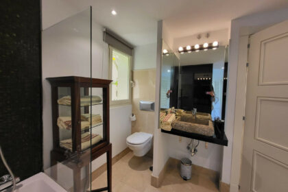 63aafb92e1a8424f09e23d6a10ef1826 - 21