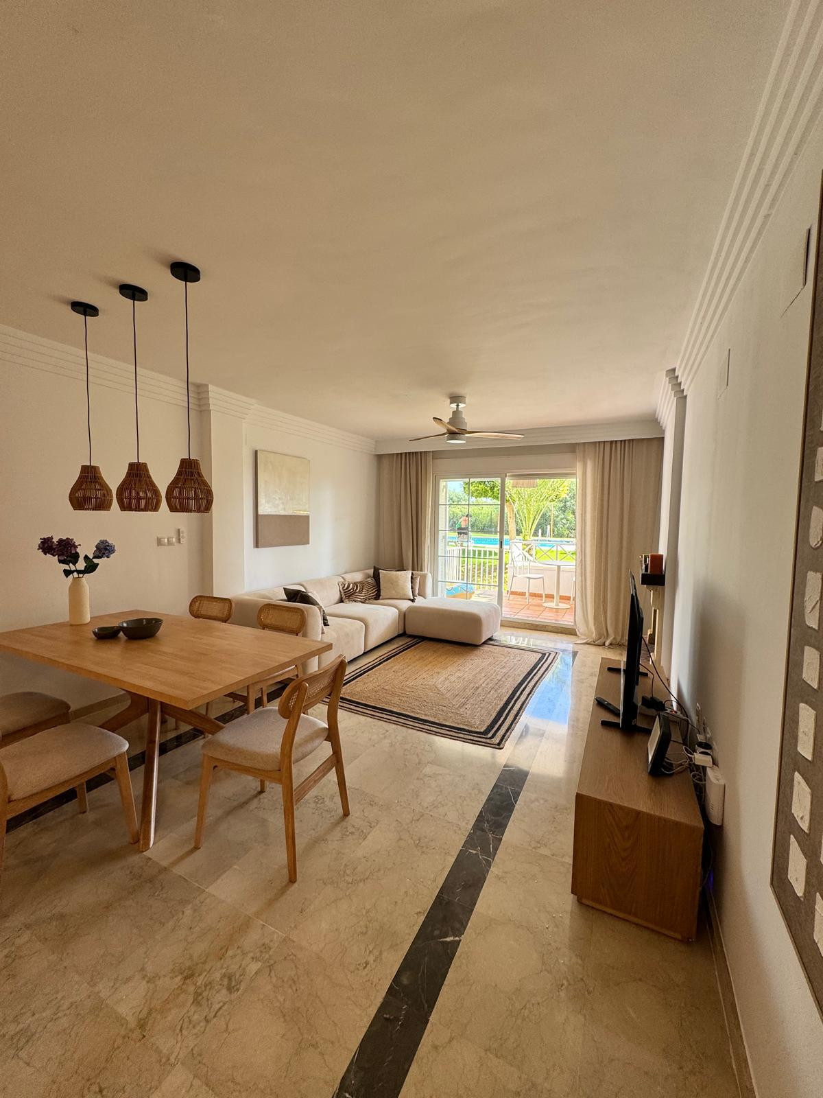 642219970a01abf5f9ccc7282913fce6 - 1