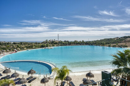 6423b1abb2683333aeaa03c0b53913e1 - 23