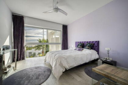 6423b1abb2683333aeaa03c0b53913e1 - 24