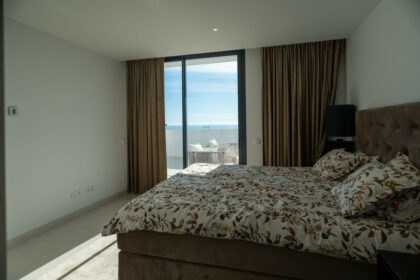 6516f745369e14b68289af514831f3a1 - 16