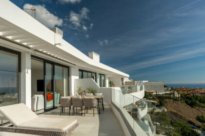 6516f745369e14b68289af514831f3a1 - 9