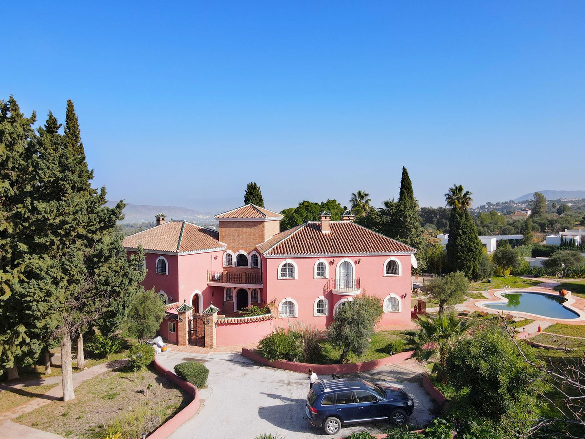 65deb095f83a685237dd5f9afd6c1053 - 11