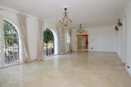 65deb095f83a685237dd5f9afd6c1053 - 16