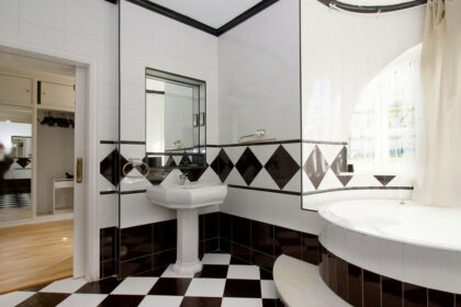 65deb095f83a685237dd5f9afd6c1053 - 25