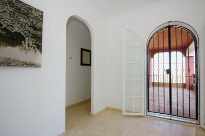 65deb095f83a685237dd5f9afd6c1053 - 28