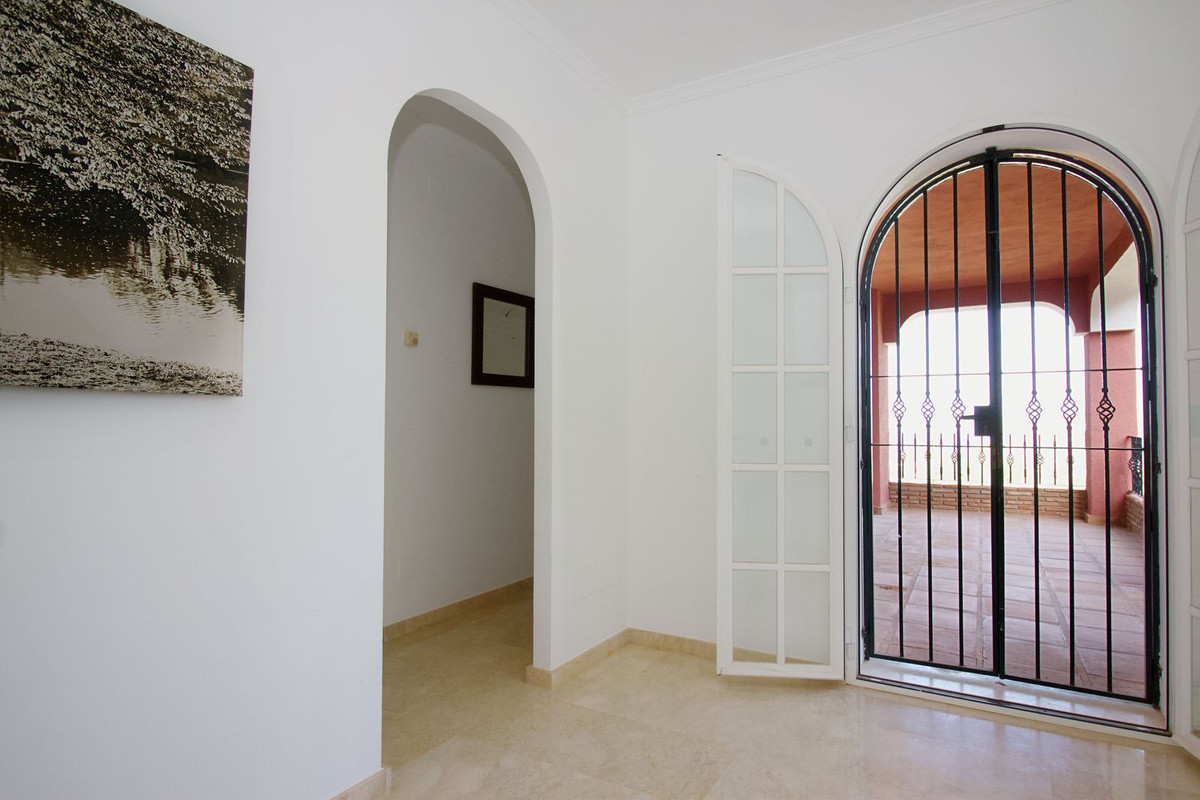 65deb095f83a685237dd5f9afd6c1053 - 28