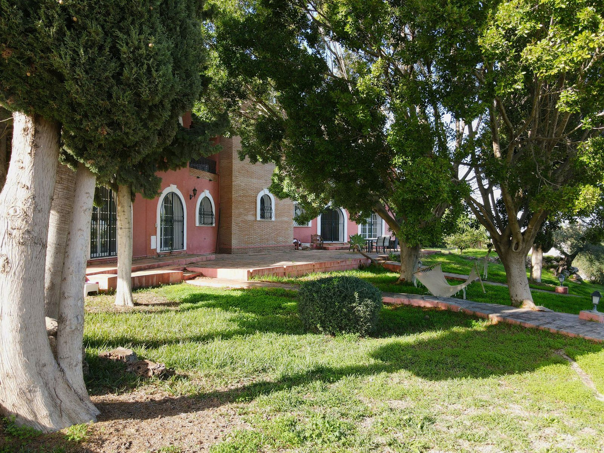 65deb095f83a685237dd5f9afd6c1053 - 3