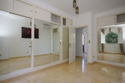 65deb095f83a685237dd5f9afd6c1053 - 30