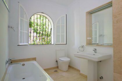 65deb095f83a685237dd5f9afd6c1053 - 38