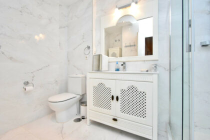 662747b68ffdab41b462955313fb6559 - 11