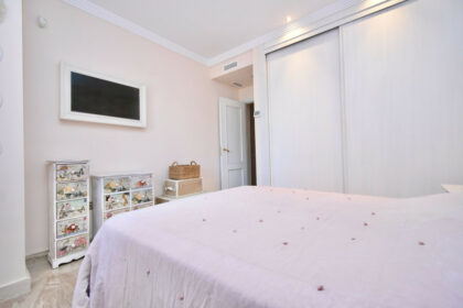 662747b68ffdab41b462955313fb6559 - 14