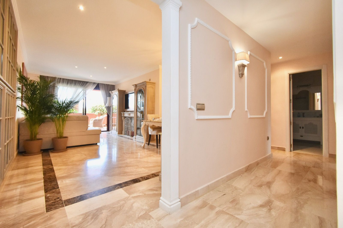 662747b68ffdab41b462955313fb6559 - 16