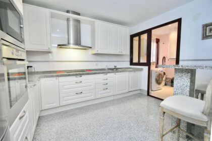 662747b68ffdab41b462955313fb6559 - 18