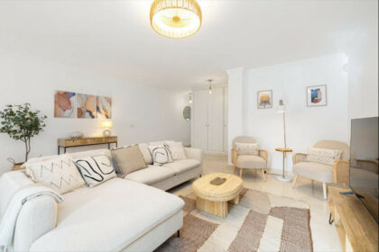 67410b0271d05e4b05bf9eb4270ae526 - 17