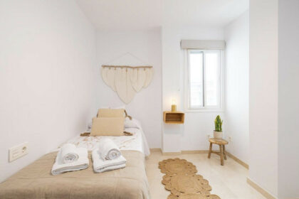 67410b0271d05e4b05bf9eb4270ae526 - 35