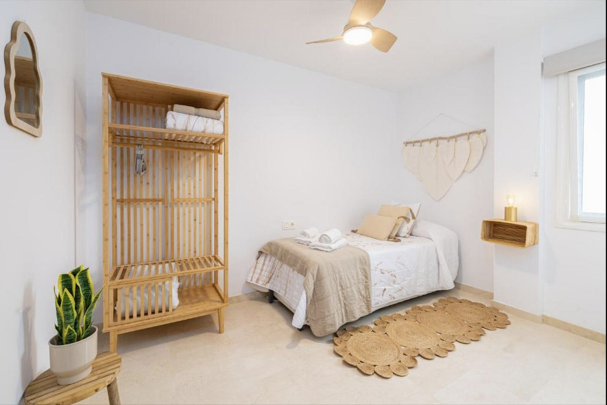 67410b0271d05e4b05bf9eb4270ae526 - 4