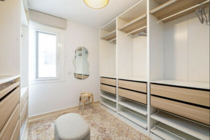 67410b0271d05e4b05bf9eb4270ae526 - 9