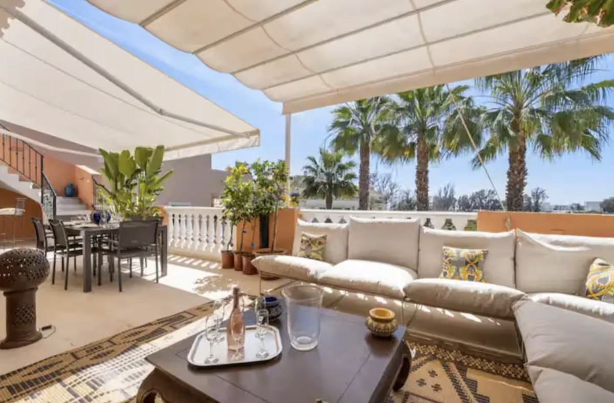 674298f5792f5e1956d2c6999956e5d2 - 14