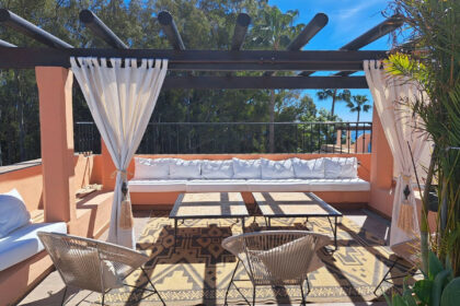 674298f5792f5e1956d2c6999956e5d2 - 16