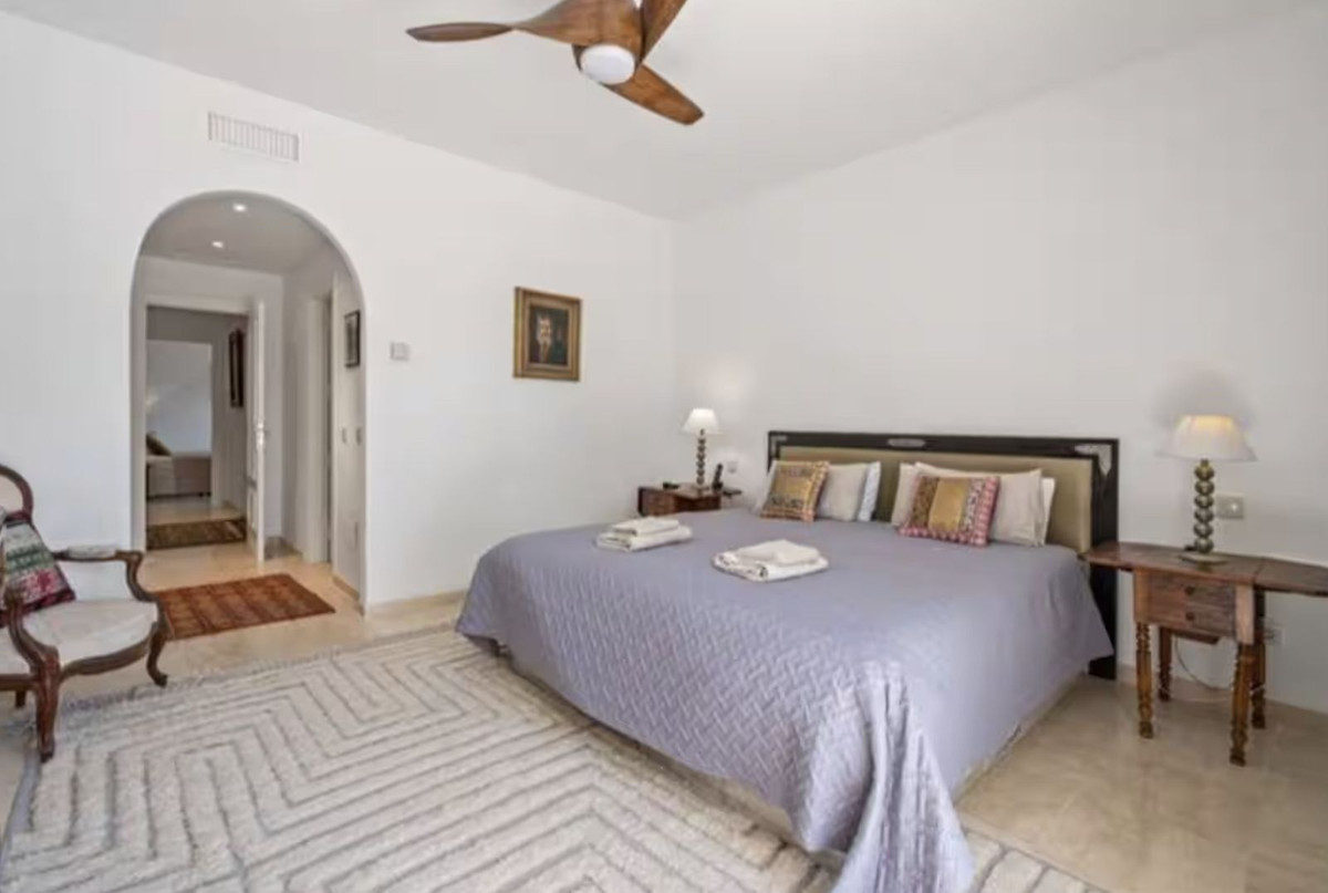 674298f5792f5e1956d2c6999956e5d2 - 21