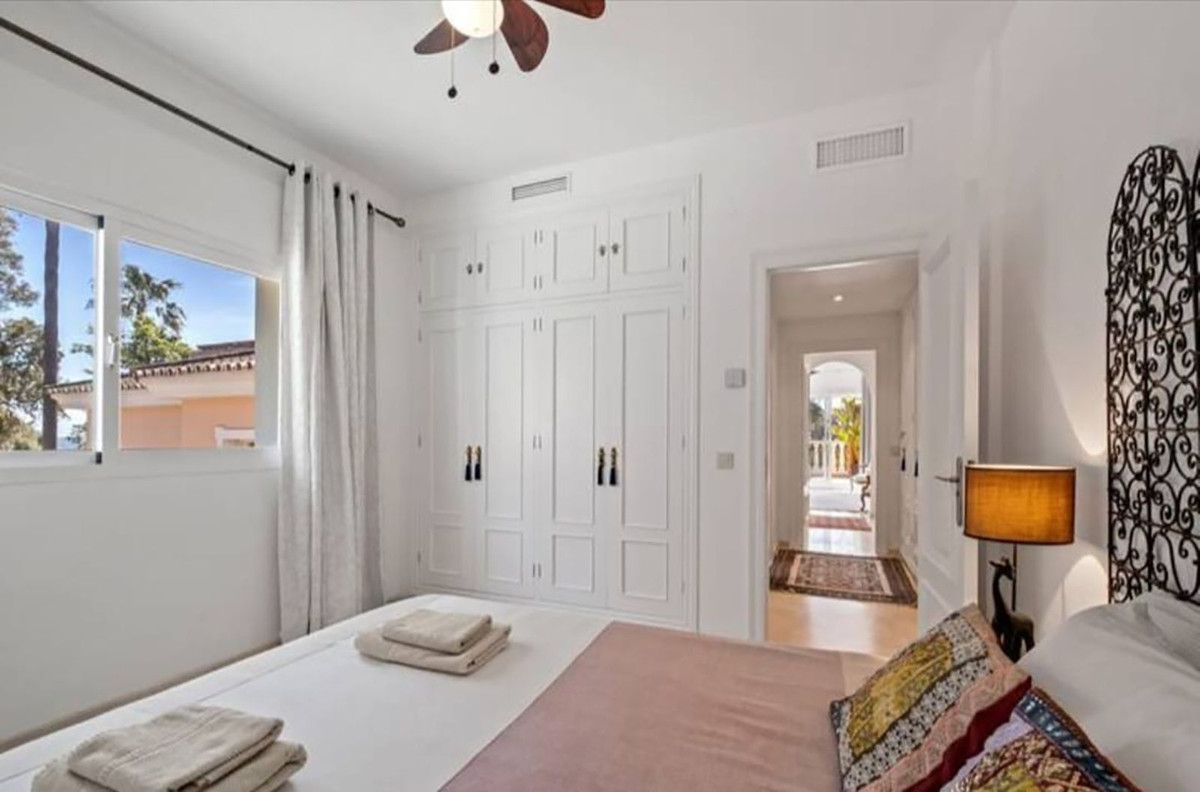 674298f5792f5e1956d2c6999956e5d2 - 26