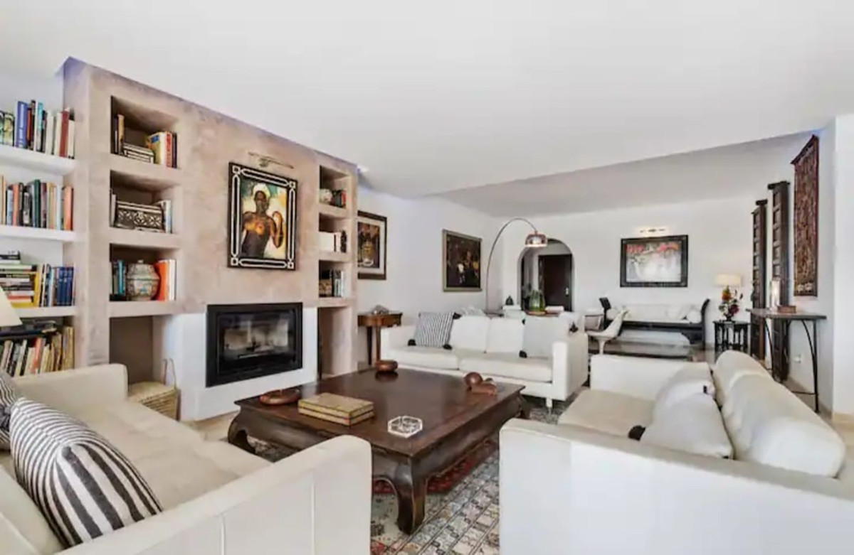 674298f5792f5e1956d2c6999956e5d2 - 8