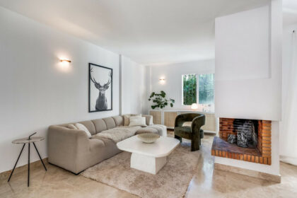 679908767f0f2876989302ad5abaf359 - 2