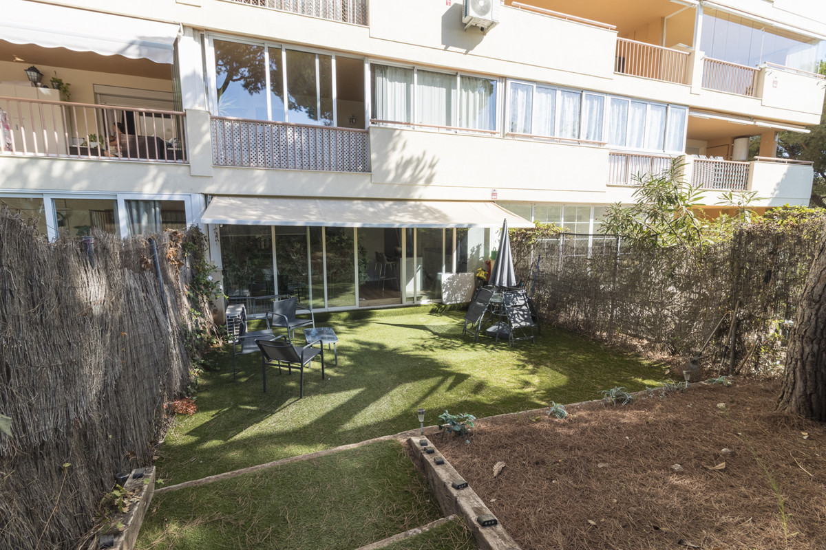 68d6a95fc1b843682d996aa46dc86e62 - 14