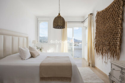 69b0a2e133241b701c1744525f73bf72 - 20