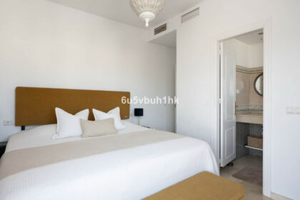 69b0a2e133241b701c1744525f73bf72 - 26